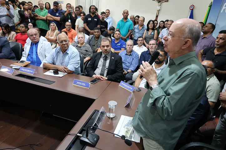 Prefeito José Ronaldo (União Brasil)