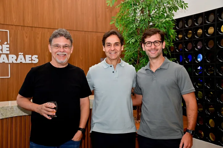 Marcos Melo, Cláudio Cunha e Pedro Mendonça, lideranças da Ademi no Salão Imobiliário