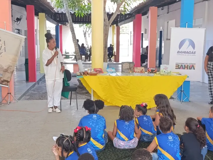Escola Maria da Glória Carvalho Bahia, em Feira de Santana