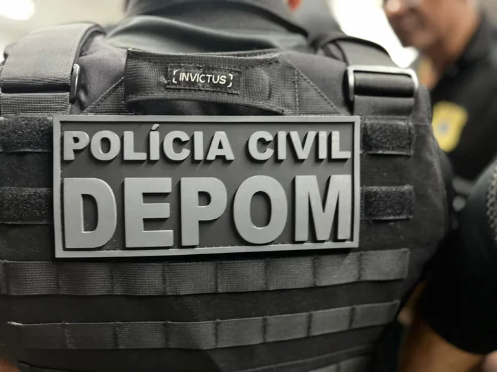 Imagem ilustrativa da imagem Quadrilha especializada em roubos a turistas na Barra é alvo de operação