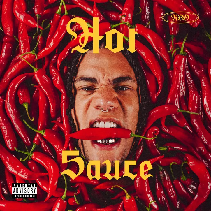 Capa do álbum com foto de Tercio Campelo e design de Yan Cloud