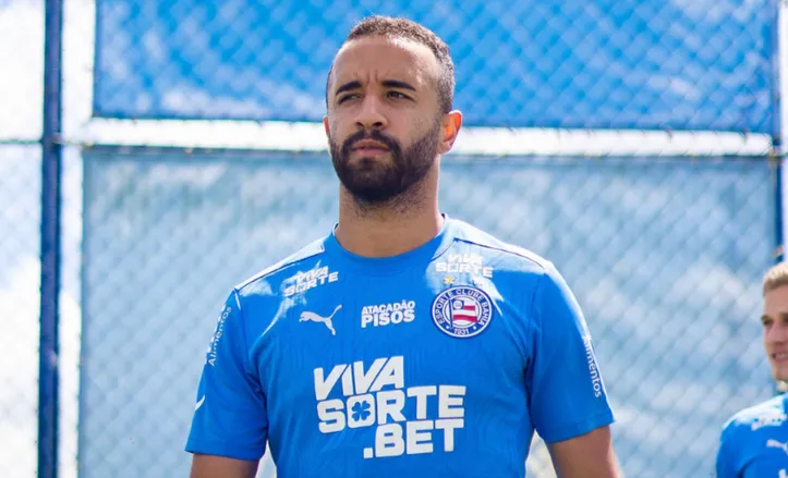 Caio Alexandre em treino pelo Bahia