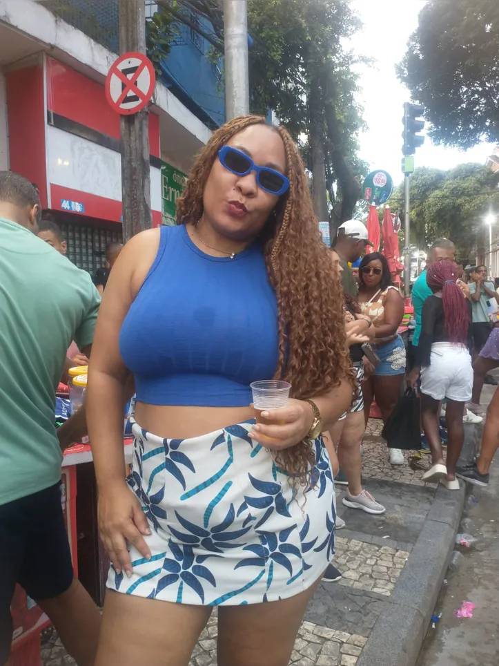 Michele só foi na rua brincar o Carnaval um dia e mesmo assim ficou doente