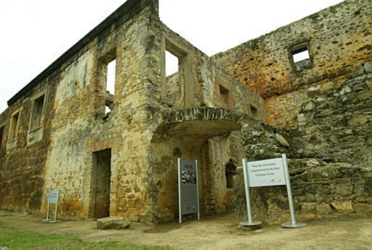 Castelo da Torre de Garcia d'Ávila