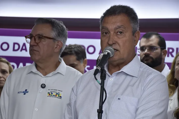 Rui Costa durante agenda em Salvador ao lado governador Jerônimo Rodrigues (PT) e do ministro da Saúde, Alexandre Padilha