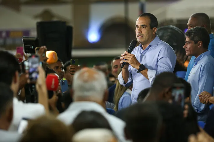 Prefeito de Salvador, Bruno Reis comemora aniverário de Salvador
