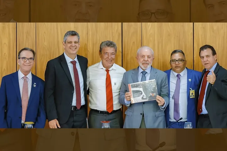 Membros da Liga COOP se reuniram com o presidente Lula em abril