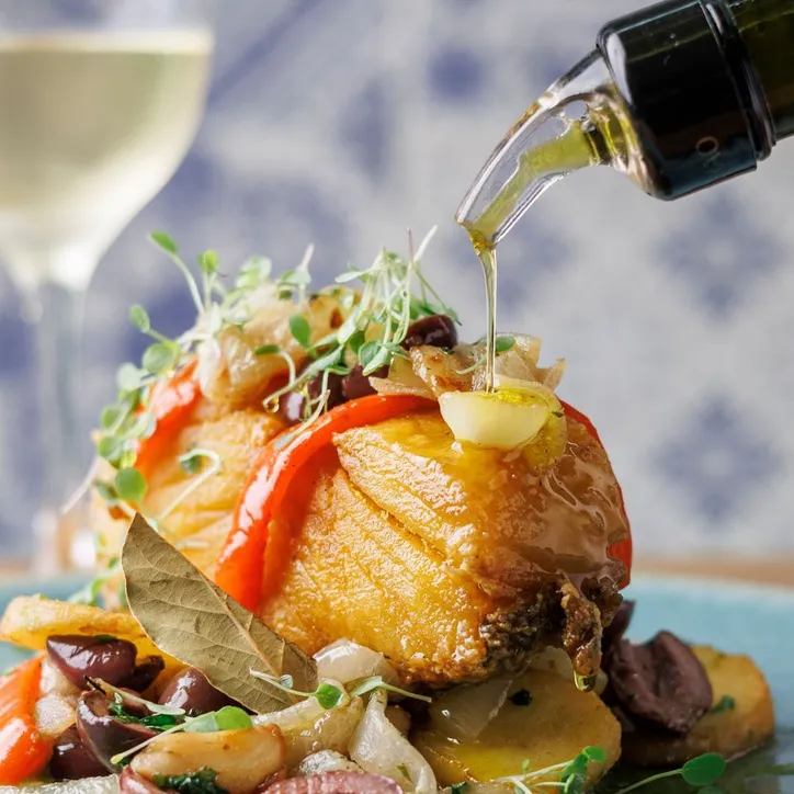 Imagem ilustrativa da imagem Semana Santa especial: festival aposta em pratos icônicos de bacalhau