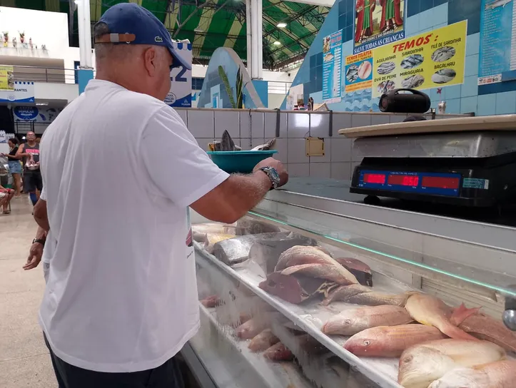 Movimento no Mercado do Peixe