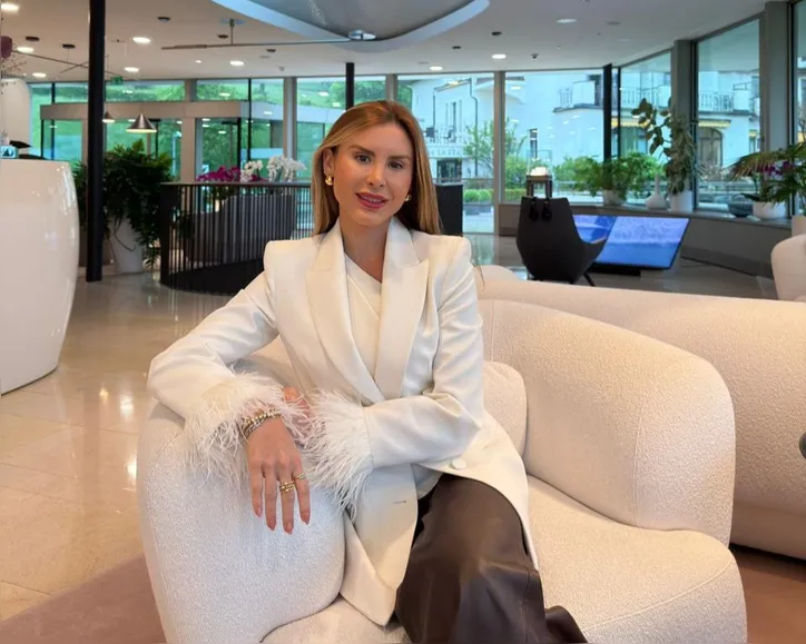 Ingrid Campos em imersão na icônica Clinique La Prairie