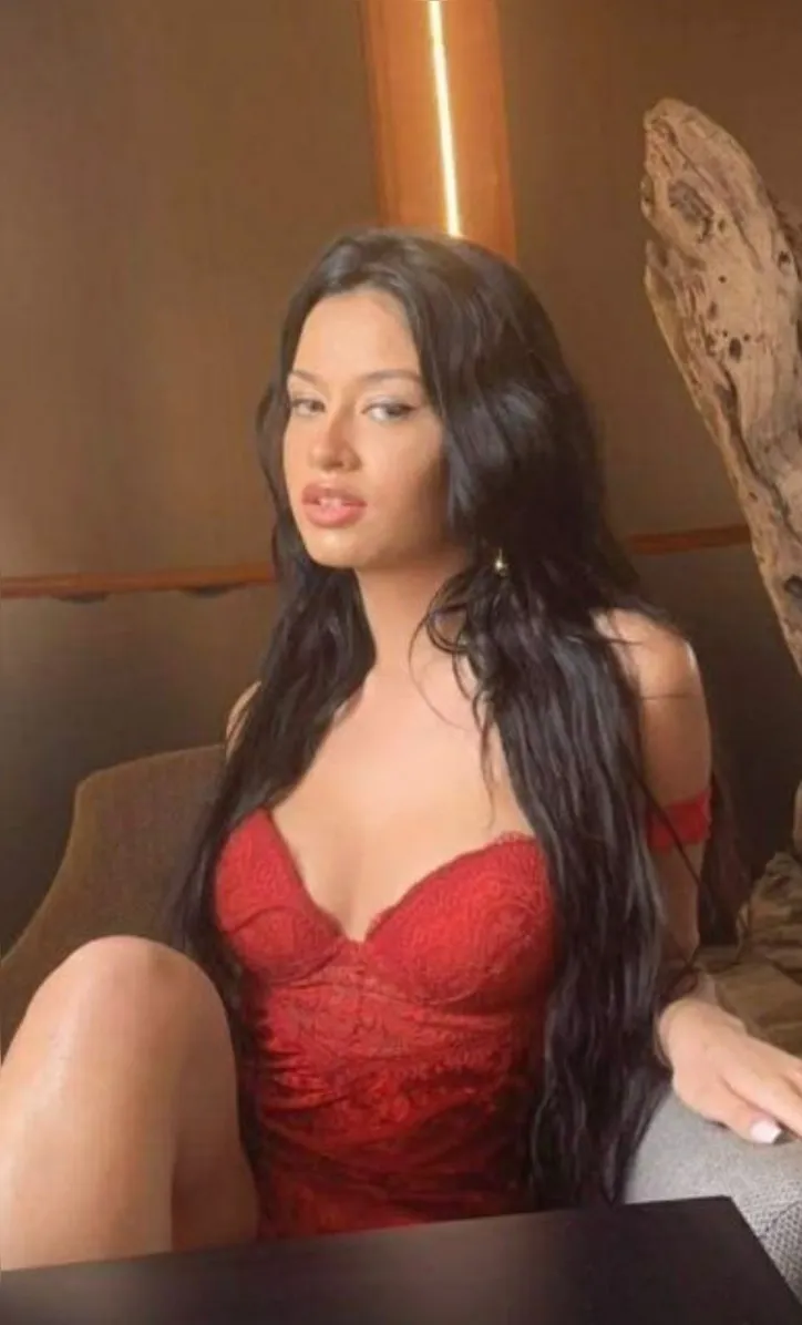 Influenciadora Júlia Medeiros