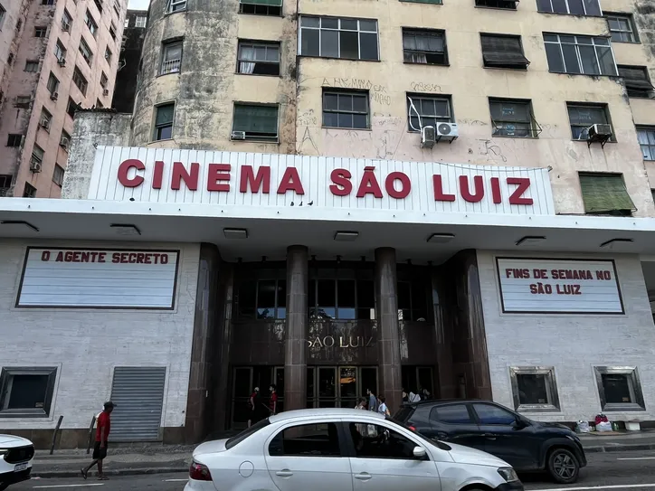 Cinema São Luiz viveu um momento histórico ao sediar a estreia nacional de O Agente Secreto
