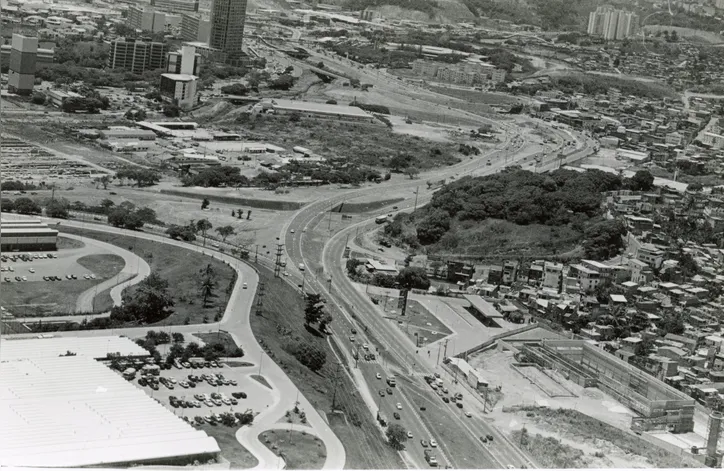 Obras da LIP - Ligação Iguatemi Paralela há 20 anos