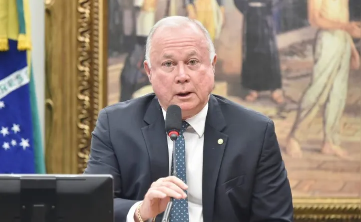 Deputado baiano Paulo Azi (União-BA) é relator das propostas pelo fim da escala 6x1 na CCJ da Câmara