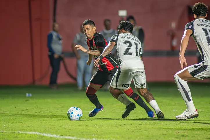 Vitória e Corinthians no Barradão
