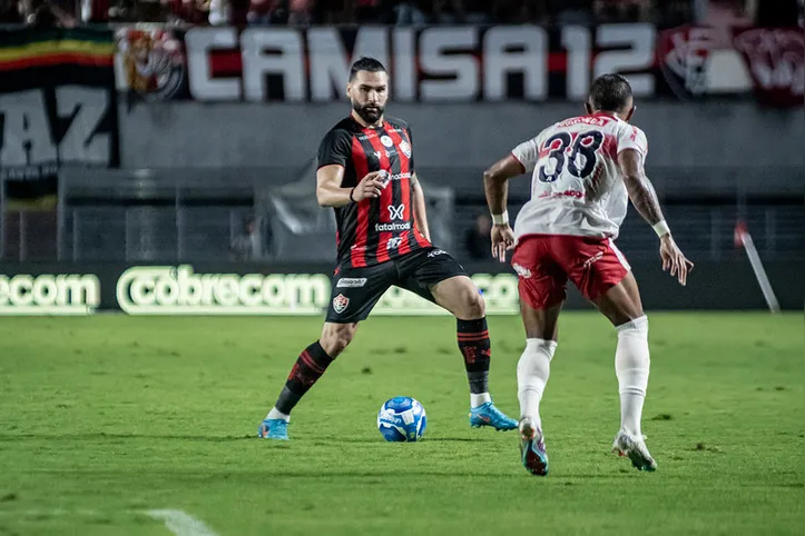 Léo Gamalho em CRB 6x0 Vitória pelo Brasileirão Série B 2023