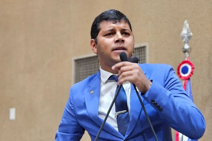 O deputado estadual Diego Castro é autor do projeto