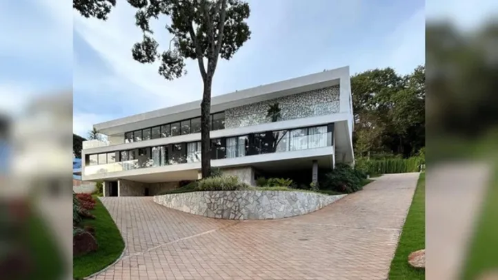 Mansão de Zé Felipe