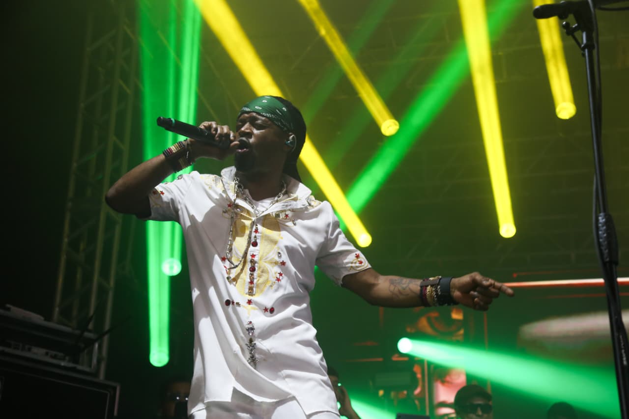 Cidade Negra faz show histórico na Arena A TARDE; veja fotos