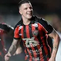 Carrasco do Vasco, Renato Kayzer surge como trunfo do Vitória em São Januário imagem