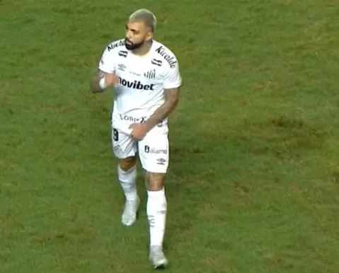 STJD define punição de Gabigol por gesto obsceno em jogo do Vitória