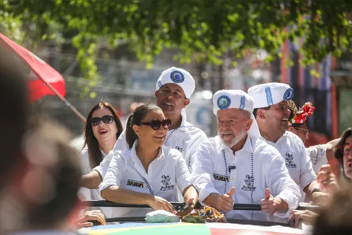 Presidente Lula no desfile cívico do 2 de julho