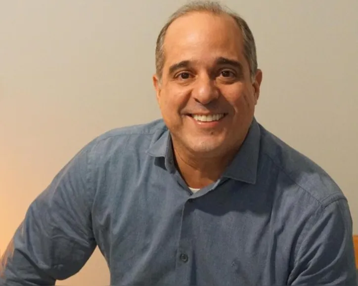 Manoel Sarno toma posse como membro titular da Academia de Medicina da Bahia