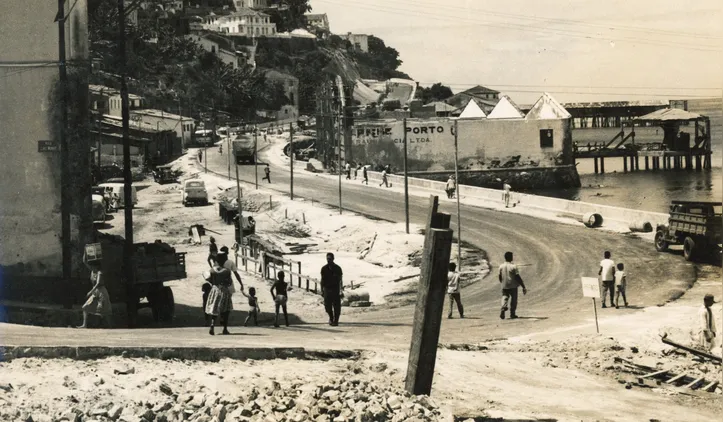 O traçado da Avenida Contorno foi alterado por Diógenes Rebouças para preservar conjunto do Unhão