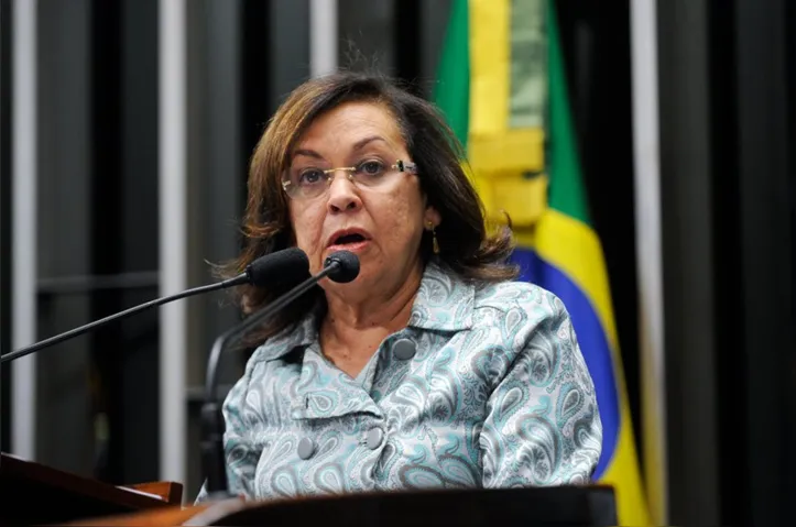 Lídice da Mata em atuação no Senado em 2014