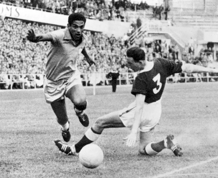 Após a conquista da Copa do Mundo de 1962, Garrincha recebeu uma proposta para defender o Tricolor de Aço.