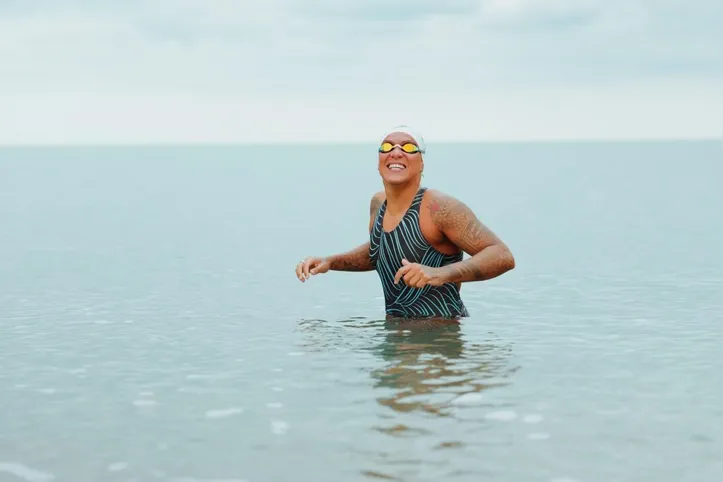 Ana Marcela Cunha no Canal da Mancha