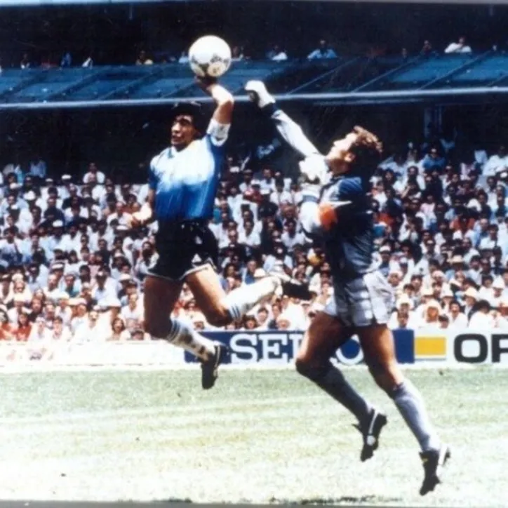 "Mano de Dios"