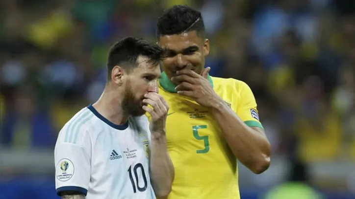 Casemiro e Messi por Brasil e Argentina