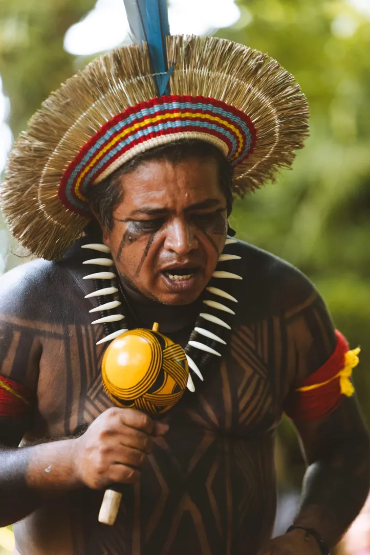 O cacique Paruanã, da aldeia Kariri-Xocó, localizada em Entre Rios