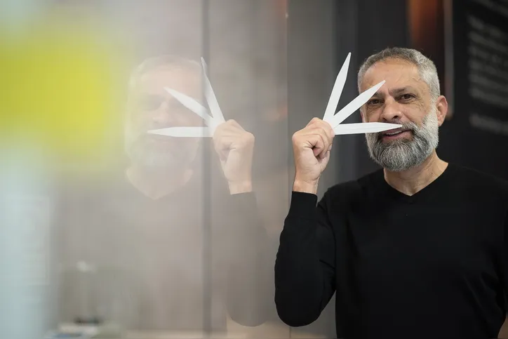 O perfumista expert Cesar Veiga