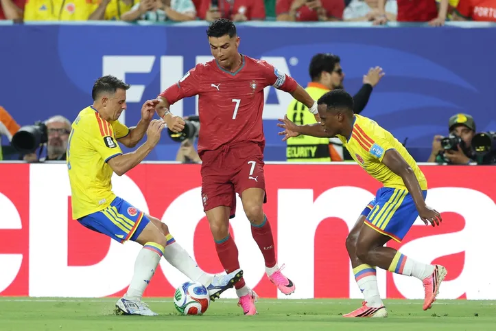 Cristiano Ronaldo contra Colômbia na Copa