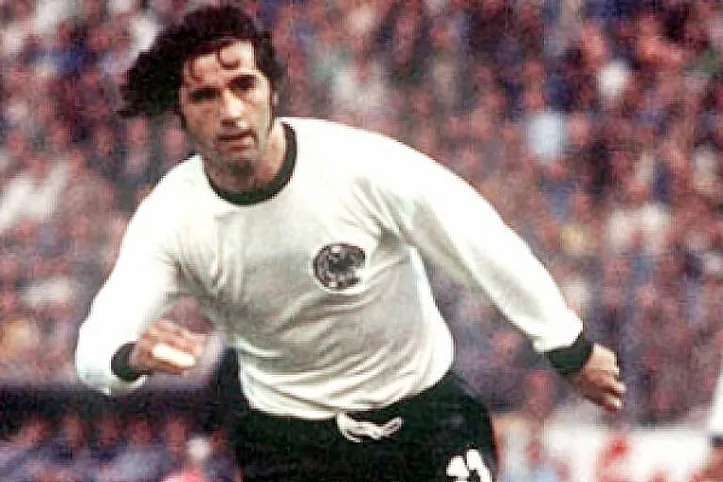 Gerd Müller pela Alemanha Ocidental