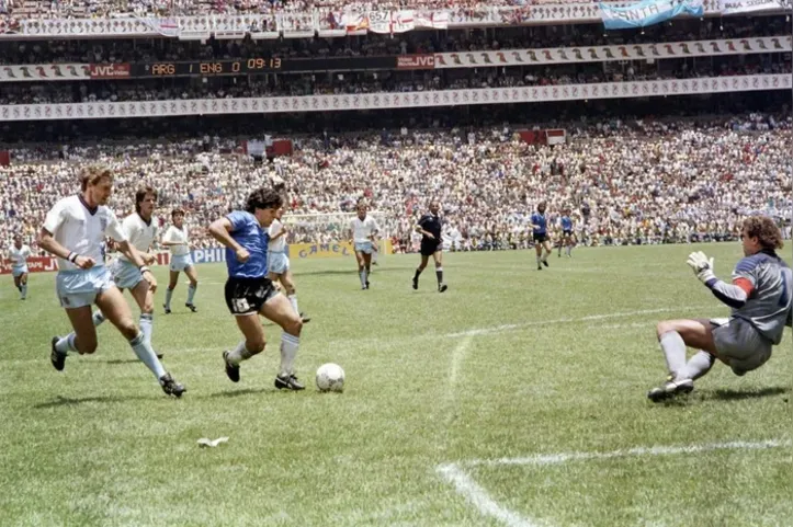Maradona teve atuação de gala para vingar Argentina