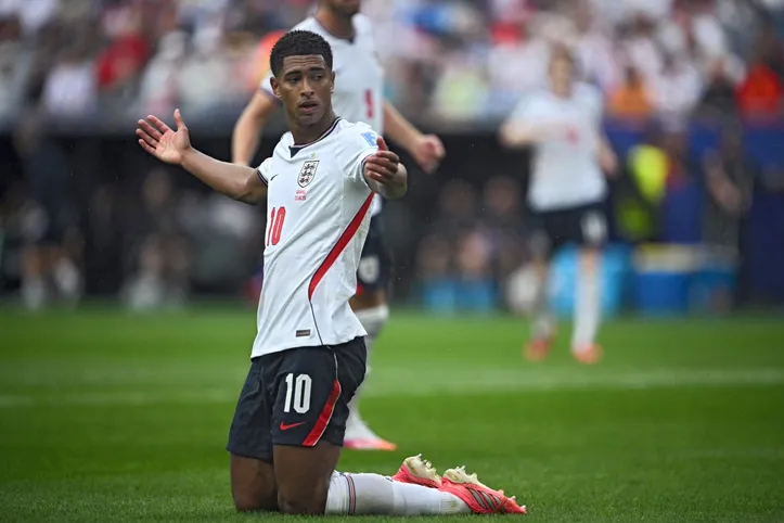 Bellingham pela Inglaterra