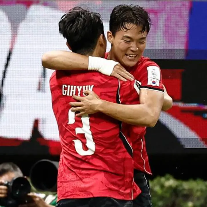 Oh Hyeon-gyu comemorando segundo gol da Coreia do Sul