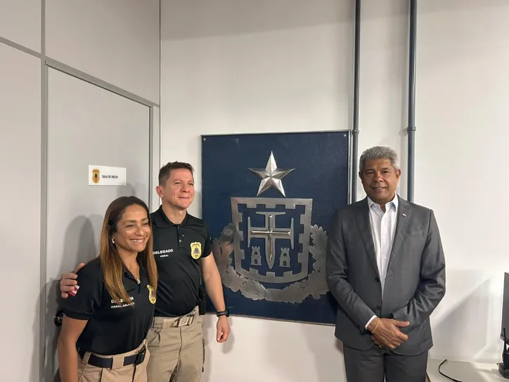 Jerônimo Rodrigues marcou presença no lançamento