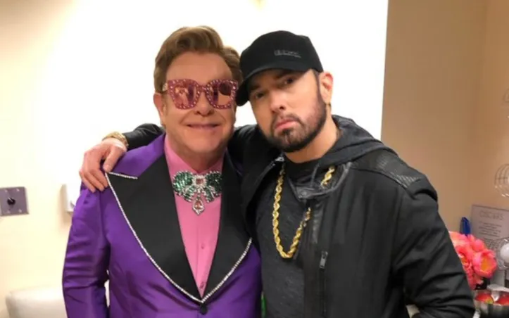 Elton John e Eminem se apresentaram juntos no Grammy
