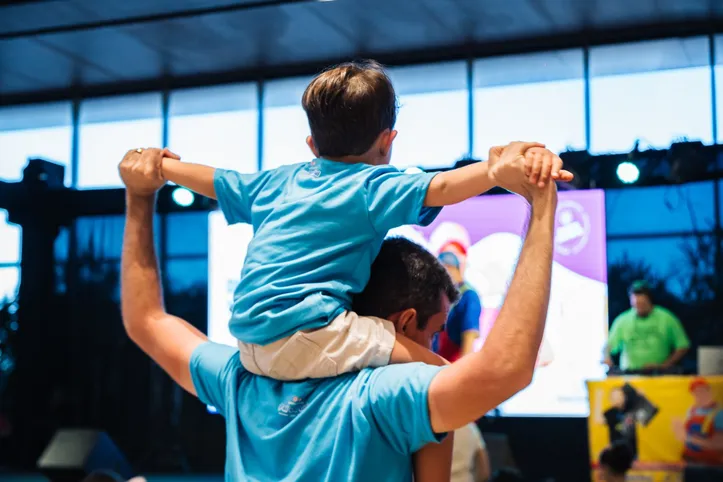 Programação segue até o dia 9 de agosto e inclui apresentações culturais de escolas