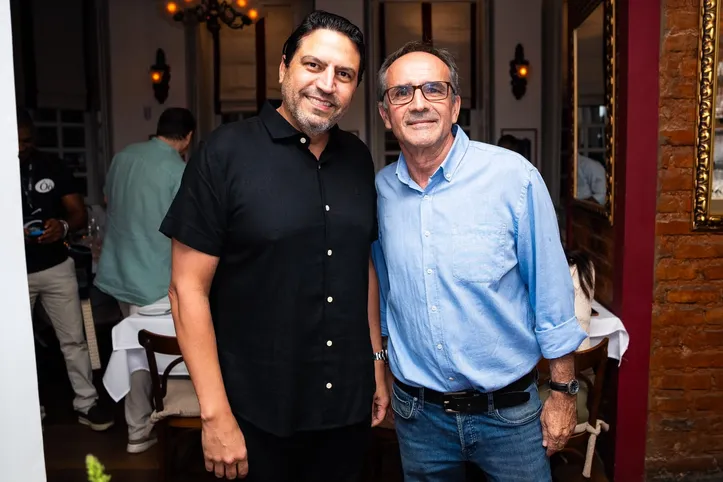 Eduardo Magalhães, atual proprietário do Taboada Bistrot, e Bertrand Feunteun, ex-proprietário da casa