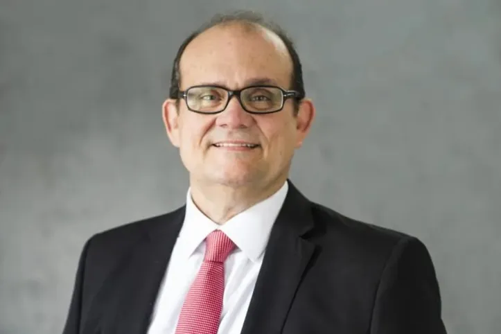 Ademar Pinheiro Lemos é presidente do Sinderc-BA