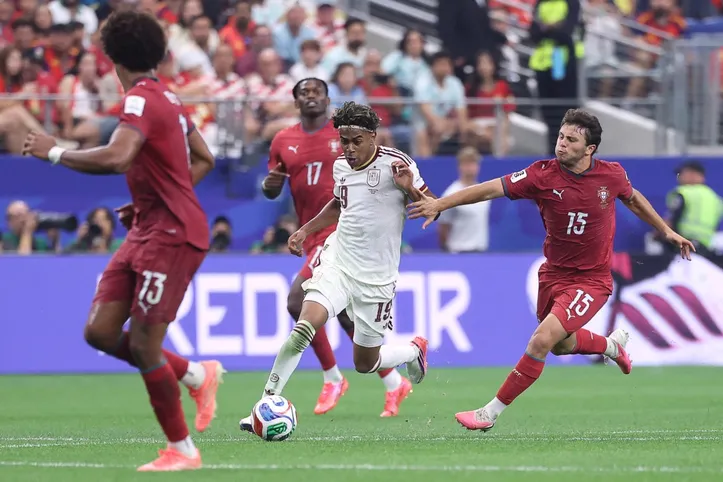 Yamal contra Portugal na Copa do Mundo