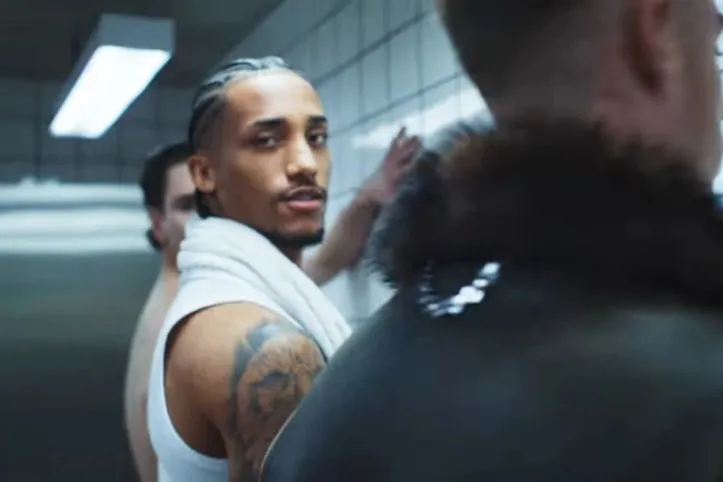 João Pedro no clipe de Madonna