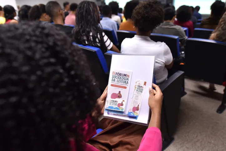 IV Fórum de Sociologia da Literatura