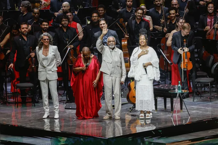 Simone, Virgínia Rodrigues, Gilberto Gil e Sued Nunes