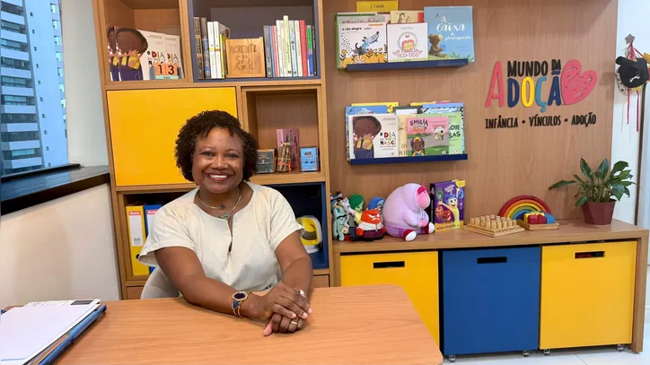 Psicóloga especializada em casos de adoção, Aline Santana